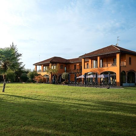 Hotel Equirelais à Lomnago Extérieur photo