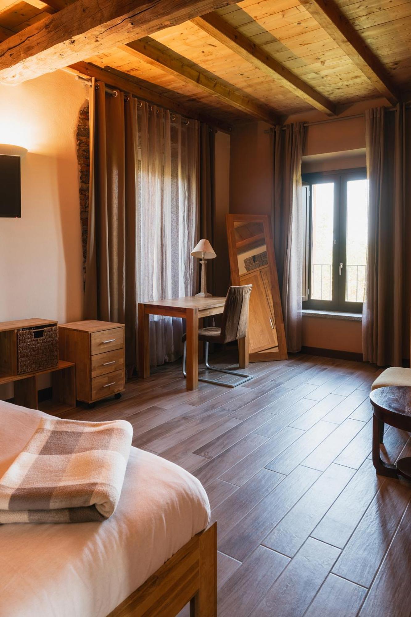 Hotel Equirelais à Lomnago Extérieur photo