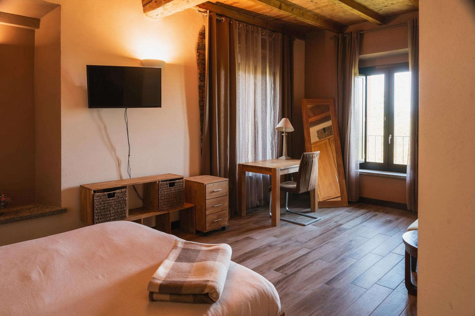 Hotel Equirelais à Lomnago Extérieur photo