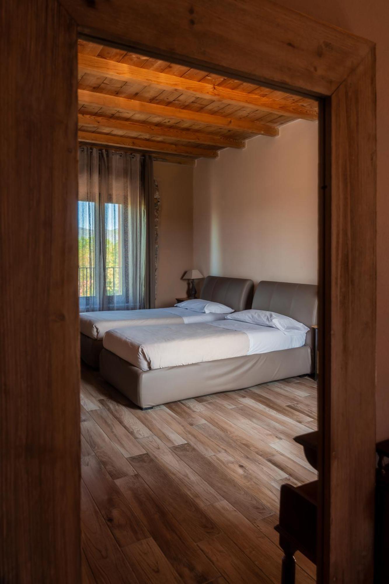 Hotel Equirelais à Lomnago Extérieur photo