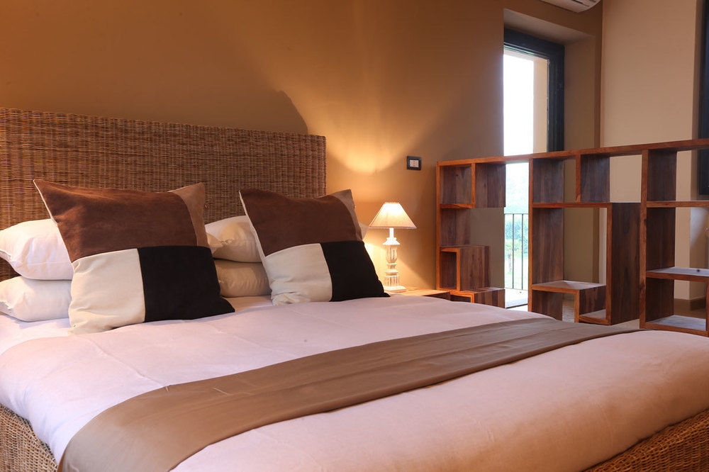 Hotel Equirelais à Lomnago Extérieur photo